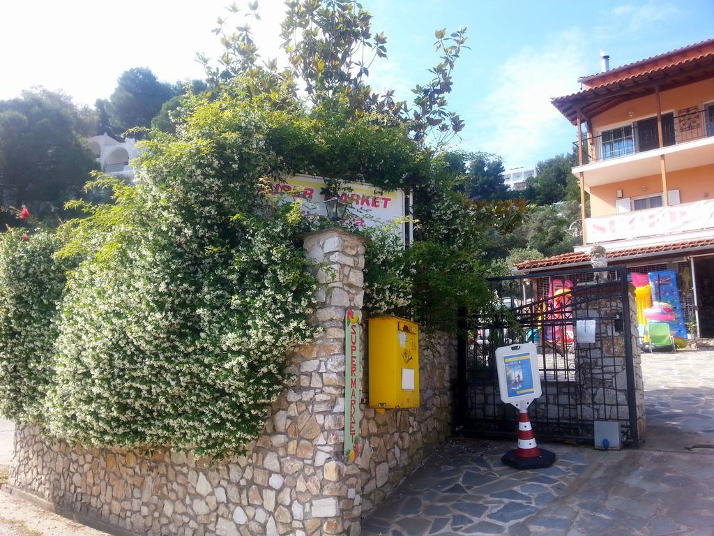 Tzaneria Apartments Skiathos Kanapitsa  Buitenkant foto