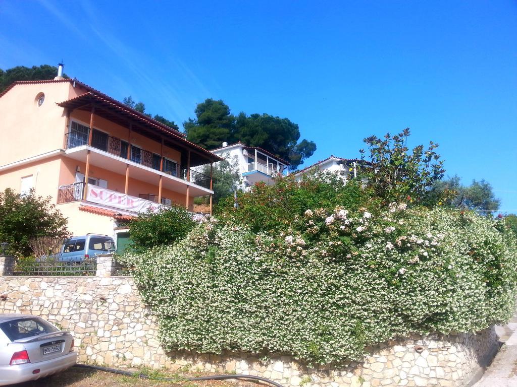 Tzaneria Apartments Skiathos Kanapitsa  Buitenkant foto